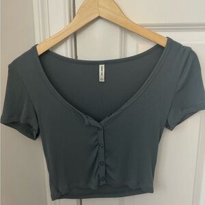 Aritzia Sunday Best top
